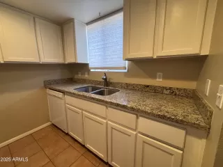 Photo #6: 6873635 Listing