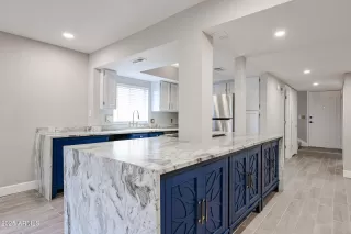 Photo #3: 6873779 Listing 