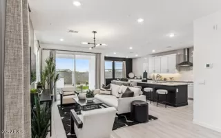 Photo #4: 6873799 Listing 