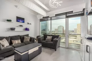 Photo #1: 6873801 Listing