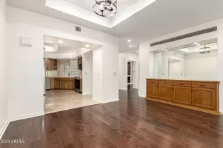 Photo #6: 6873805 Listing 