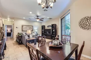 Photo #6: 6873865 Listing