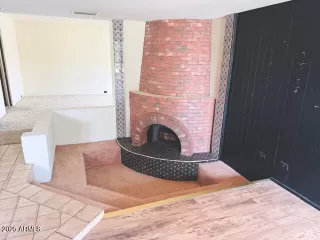 Photo #3: 6873909 Listing