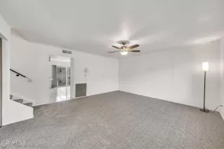 Photo #4: 6873931 Listing