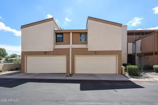 Photo #2: 6874025 Listing