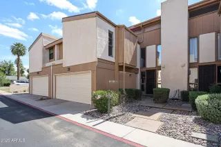 Photo #3: 6874025 Listing