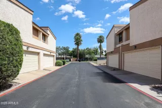 Photo #4: 6874025 Listing