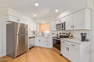 Photo #5: 6874144 Listing 