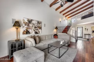 Photo #5: 6874175 Listing