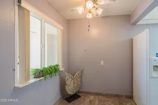 Photo #6: 6874176 Listing