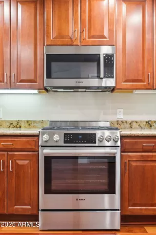 Photo #4: 6874284 Listing