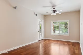 Photo #5: 6874284 Listing