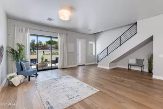 Photo #4: 6874288 Listing