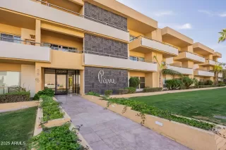 More Details about MLS # 6874365 : 3600 N 5TH AVENUE#302