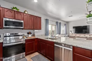 Photo #2: 6874380 Listing