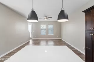 Photo #5: 6874477 Listing