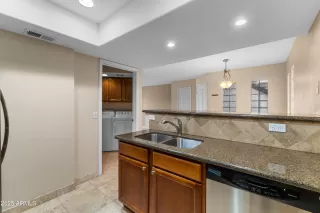 Photo #3: 6874714 Listing 