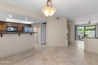 Photo #5: 6874714 Listing 