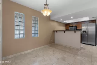 Photo #6: 6874714 Listing 