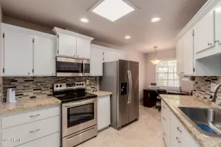 Photo #2: 6874799 Listing