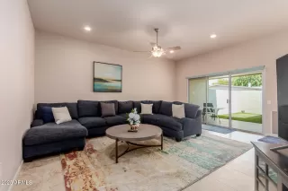 Photo #3: 6874799 Listing