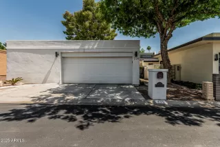 Photo #1: 6874807 Listing 