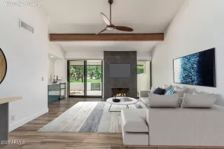 Photo #5: 6874807 Listing 