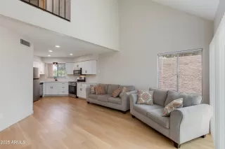 Photo #5: 6875056 Listing 