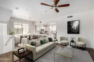 Photo #2: 6875151 Listing