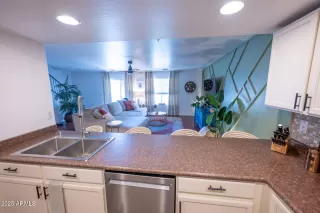 Photo #6: 6875238 Listing