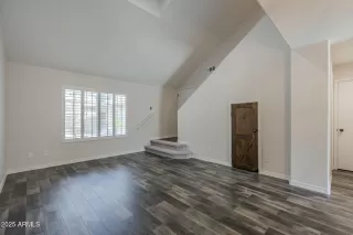 Photo #6: 6875744 Listing 