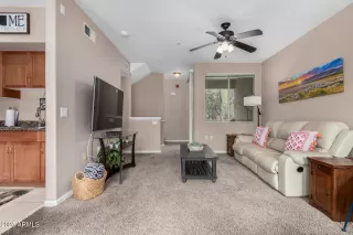 Photo #3: 6875872 Listing