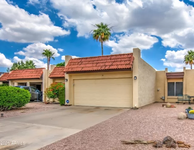 MLS: 6876035 Condo For Sale