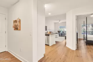 Photo #4: 6876193 Listing