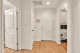 Photo #5: 6876193 Listing