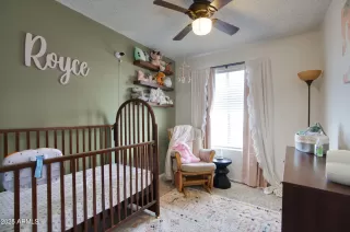 Photo #5: 6876359 Listing