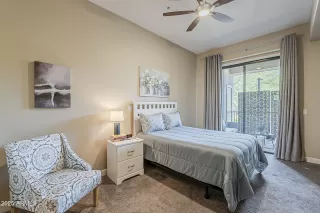 Photo #5: 6876560 Listing