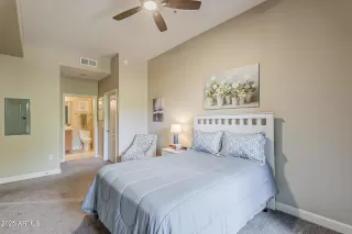 Photo #6: 6876560 Listing