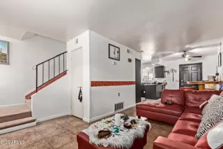 Photo #3: 6876746 Listing 