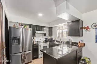 Photo #6: 6876746 Listing 