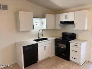 Photo #1: 6876785 Listing 