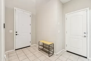 Photo #4: 6876862 Listing