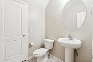 Photo #5: 6876862 Listing