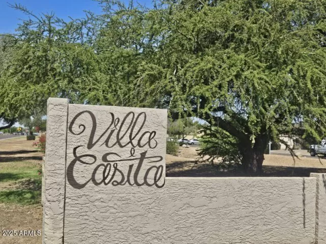 MLS: 6876863 Condo For Sale