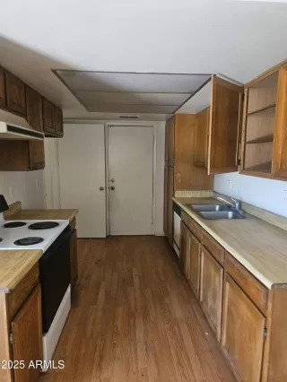 Photo #1: 6876863 Listing 