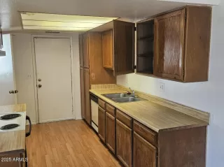 Photo #5: 6876863 Listing 