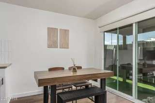 Photo #5: 6876990 Listing 