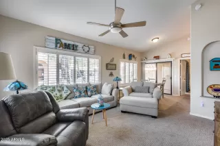 Photo #2: 6877301 Listing 