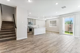 Photo #3: 6877303 Listing 