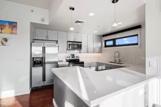 Photo #4: 6877311 Listing